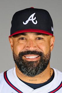 Sandy León headshot